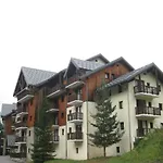 Le Petit Bonheur Apartment *